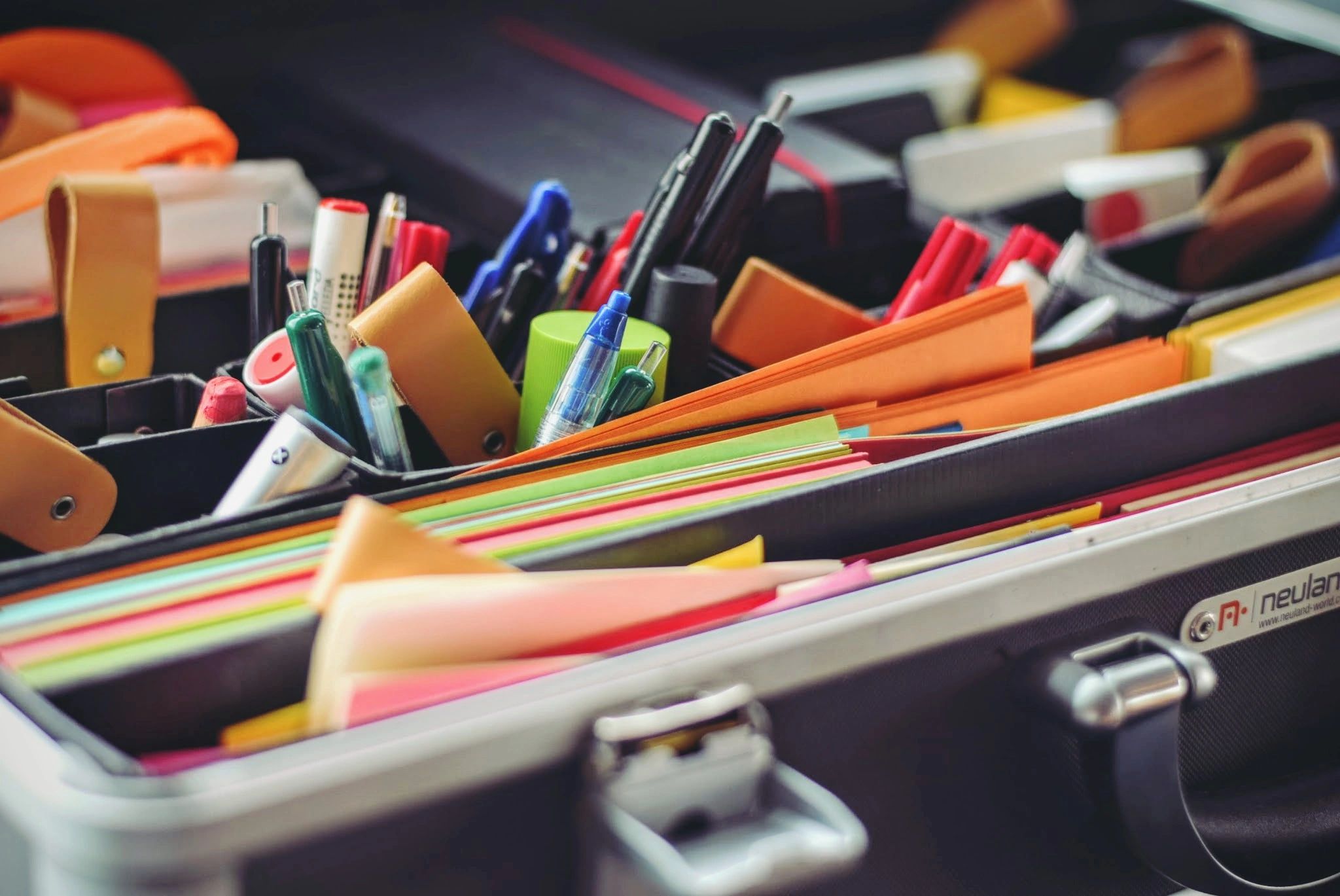 Collage for Beginners: Materials, Skills & First Steps